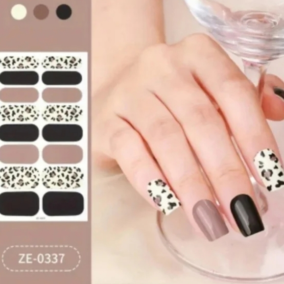 3 FOR $15 💟💟 Self Adhesive Nails Wrap - Picture 1 of 5